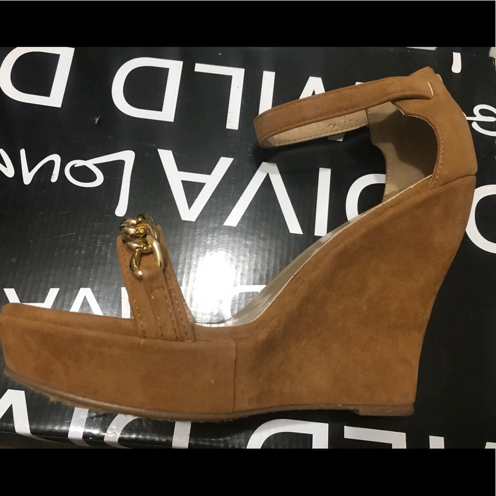 Tan Heels